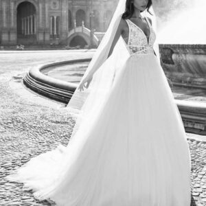 Marisol, Marchesa, Pronovias,Blushing Bridal Boutique, Toronto, Canada, USA