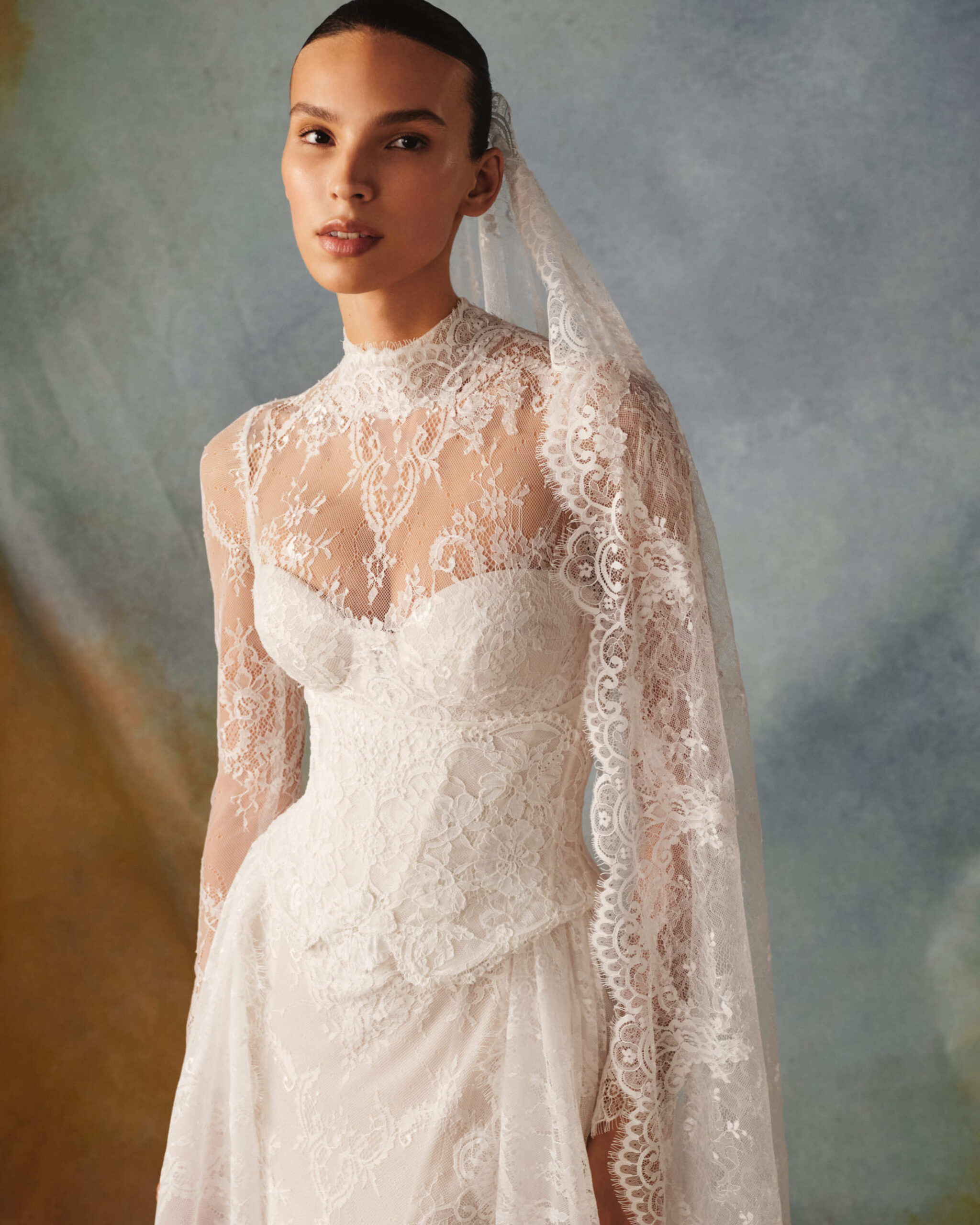 Caravellia veil, Milla Nova, Prima Forma
